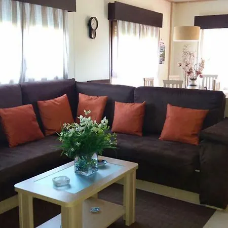 El Hogarin De Дом отдыха *